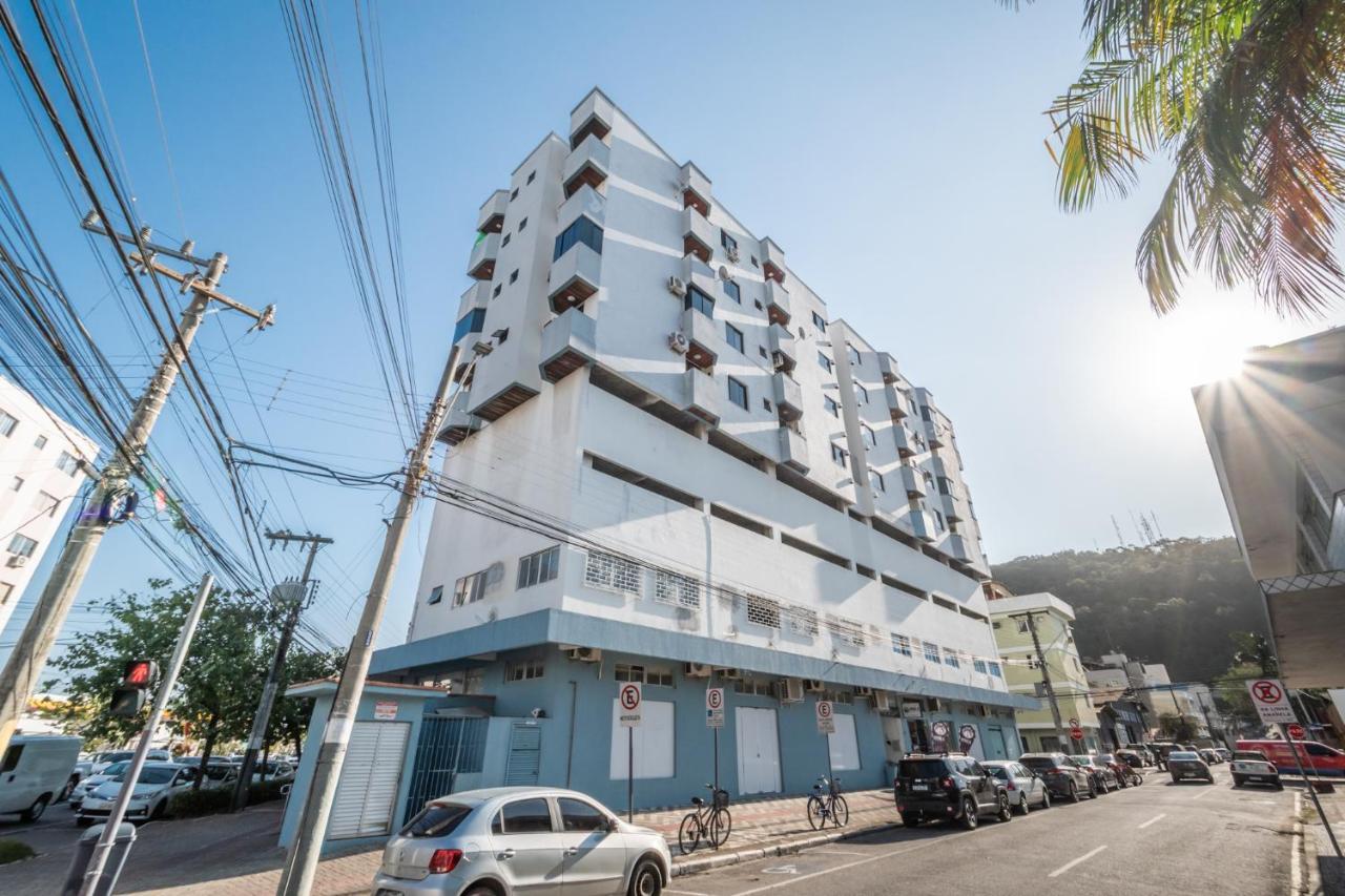 O Melhor Do Centro! Apto 01 Dormitorio Com Garagem E Ar Condicionado Balneario Camboriu Luaran gambar